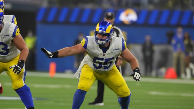 Nov 7, 2021; Inglewood, California, USA; Los Angeles Rams center Brian Allen (55) during the game against the Tennessee Titans at SoFi Stadium. The Titans defeated the Rams 28-16. Mandatory Credit: Kirby Lee-USA TODAY Sports